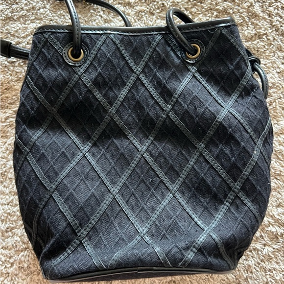 Elegant Black Bucket Bag VTG Liz Claiborne Bucket Bag - Picture 10 of 11